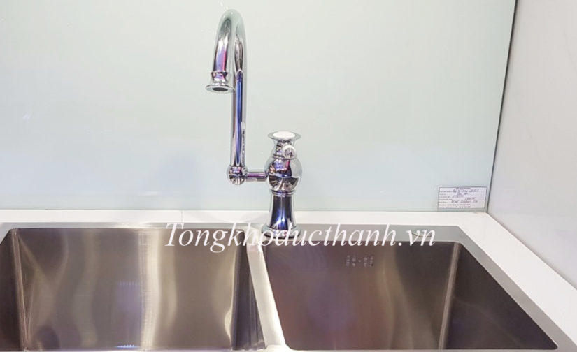 Vòi rửa bát Tân cổ điển