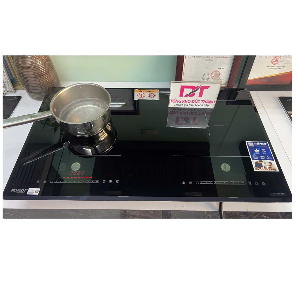 223i BẾP TỪ FANDI FD- SLIDE 223I mẫu mới - Ảnh 1