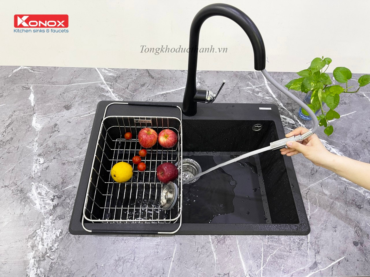 Vòi-rửa-bát-konox-Curva-Black