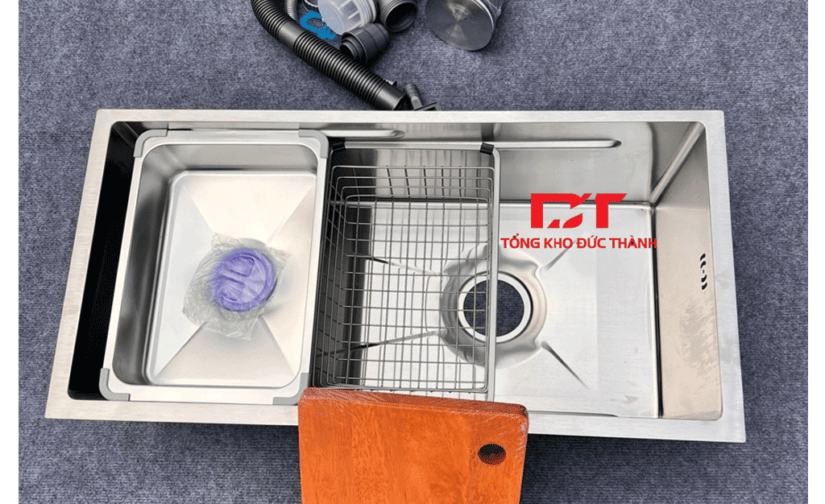 Chậu rửa bát âm toàn phần Kobesi 7840 ( Inox 304)