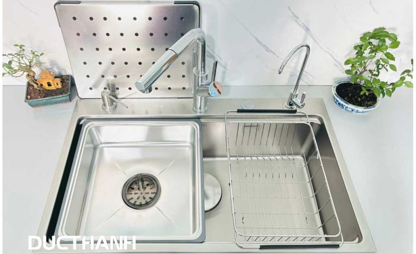 Combo bộ Chậu rửa bát Gento Inox chống xước GT04-7848 New và vòi rút vuông