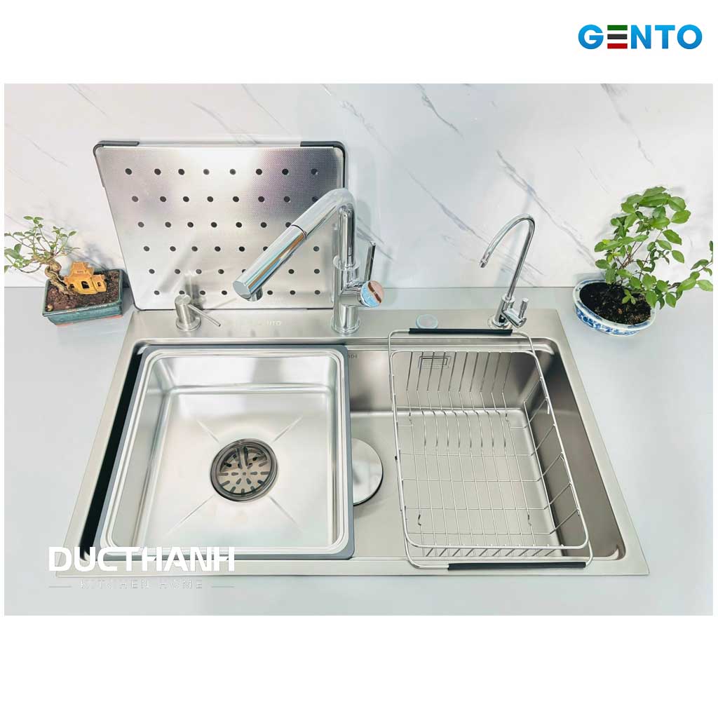 gento-7848 Chậu rửa bát Gento Inox chống xước GT04-7848 New và vòi rút vuông - Ảnh 1